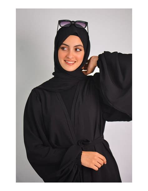 emirati abaya brand